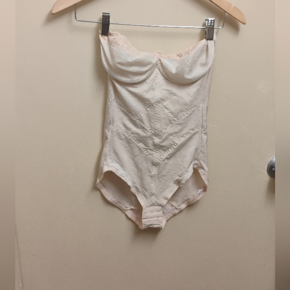 Vintage 1960s 1970s Natural Smoothie By Young Smoothies Strapless Shapewear